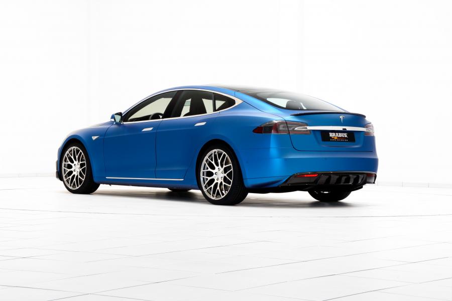  Tesla Model S by Brabus 2015 года  (фото 5 из 11)